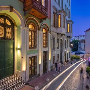 https://the-wings-hotels-collection.istanbul-turkeyhotels.com